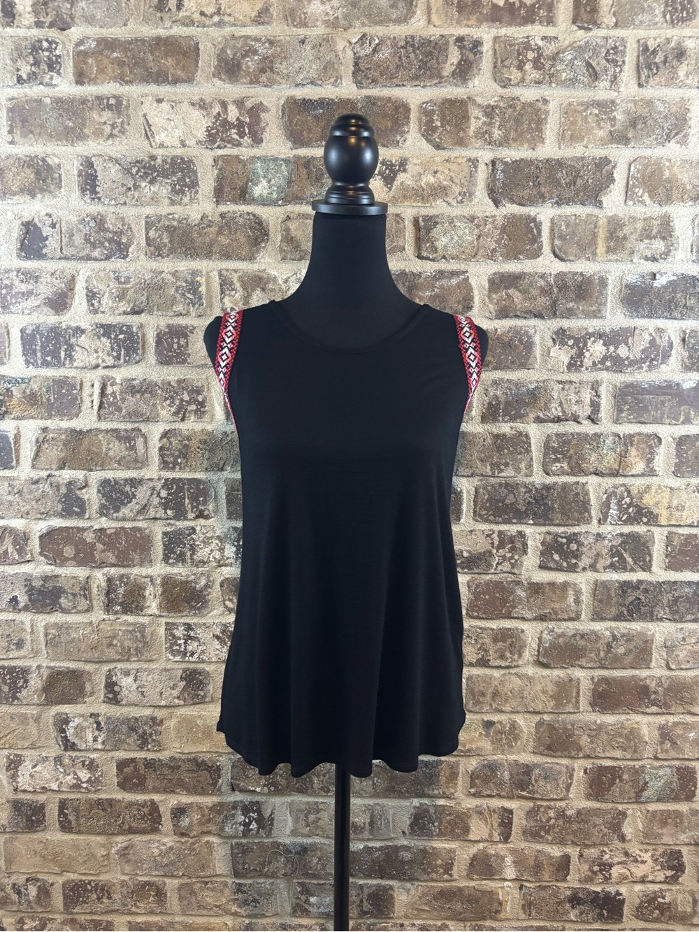 NWT W5 Black Tank with Red Patterned Shoulder Trim Womens Size Small